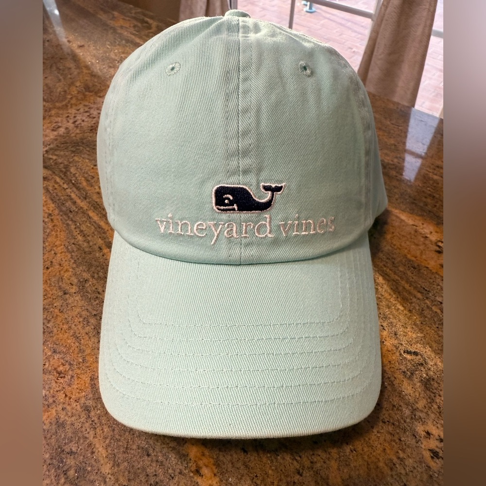Vinyard Vines baseball cap